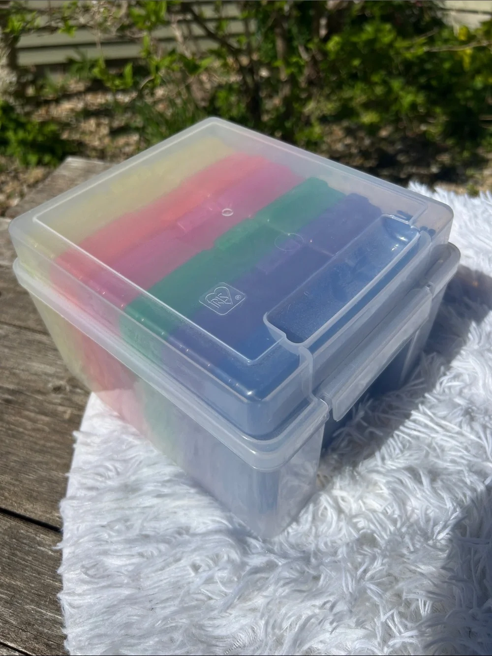 IRIS 4 x 6 Inch Photo Storage Box with 6 Colored Inner Cases (7 Pieces)